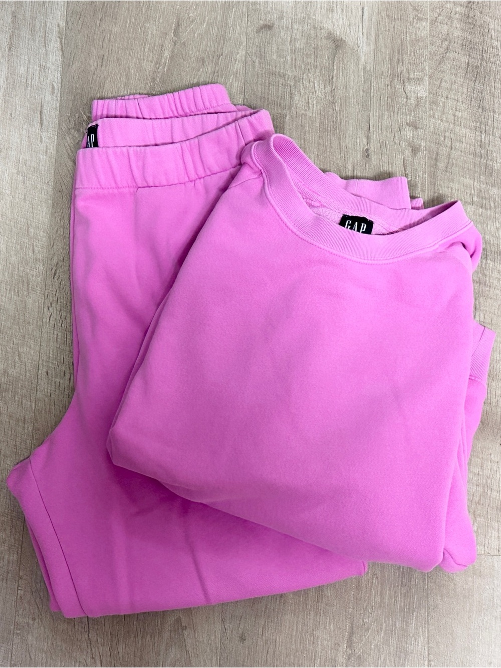 GAP Pink Women's Sweatshirt & Jogger Set